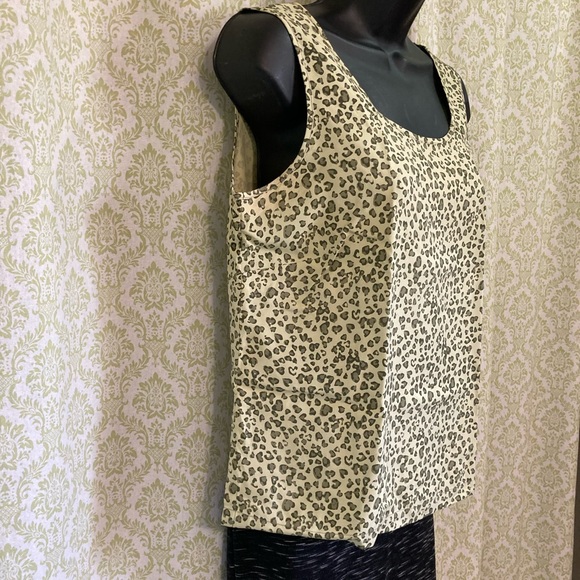 Christina Hope Petite leopard print silk blouse - Picture 2 of 8